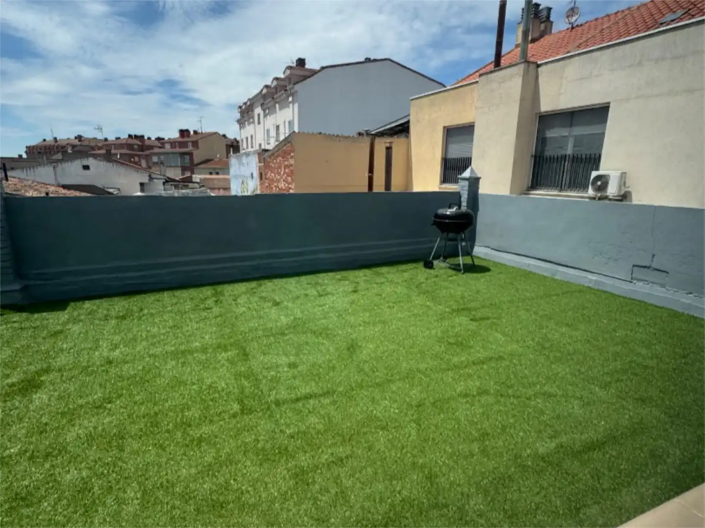 Casa o chalet en venta en Calle Jesús, 30, Santovenia de Pisuerga Terraza de Casa o chalet en venta en Santovenia de Pisuerga con Calefacción, Jardín privado y Parquet
