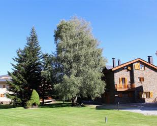 Garden of Single-family semi-detached to rent in Puigcerdà  with Heating, Private garden and Parquet flooring