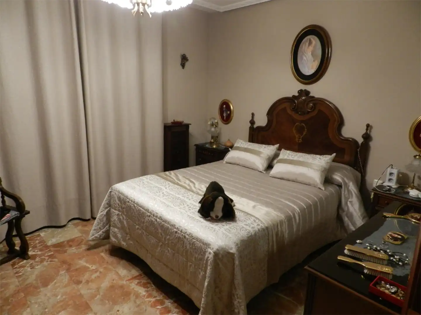 Casa adosada en venta en Calle Madrid, 18, Mancha Real Habitación de Casa adosada en venta en Mancha Real con Aire acondicionado, Terraza y Balcón