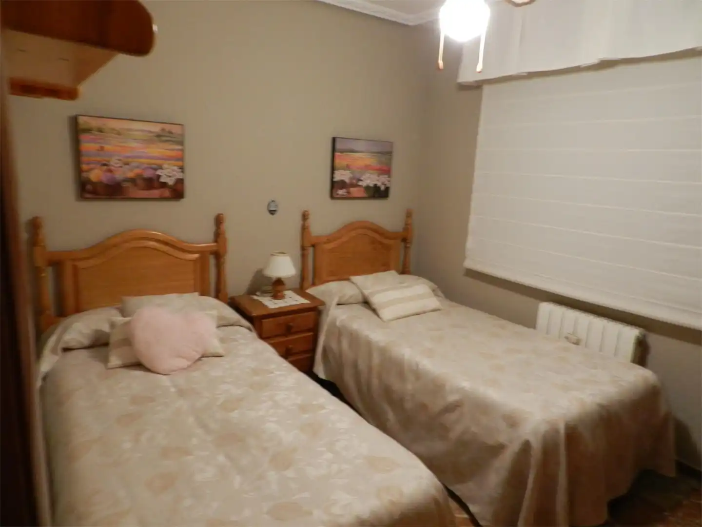 Casa adosada en venta en Calle Madrid, 18, Mancha Real Habitación de Casa adosada en venta en Mancha Real con Aire acondicionado, Terraza y Balcón