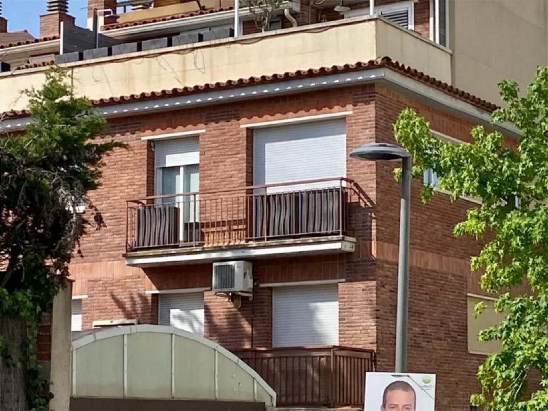 Vista exterior de Pis de lloguer en Matadepera amb Aire condicionat, Calefacció i Parquet