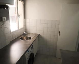 Flat to share in Calle del Pilar, 7, El Pilar - La Estación