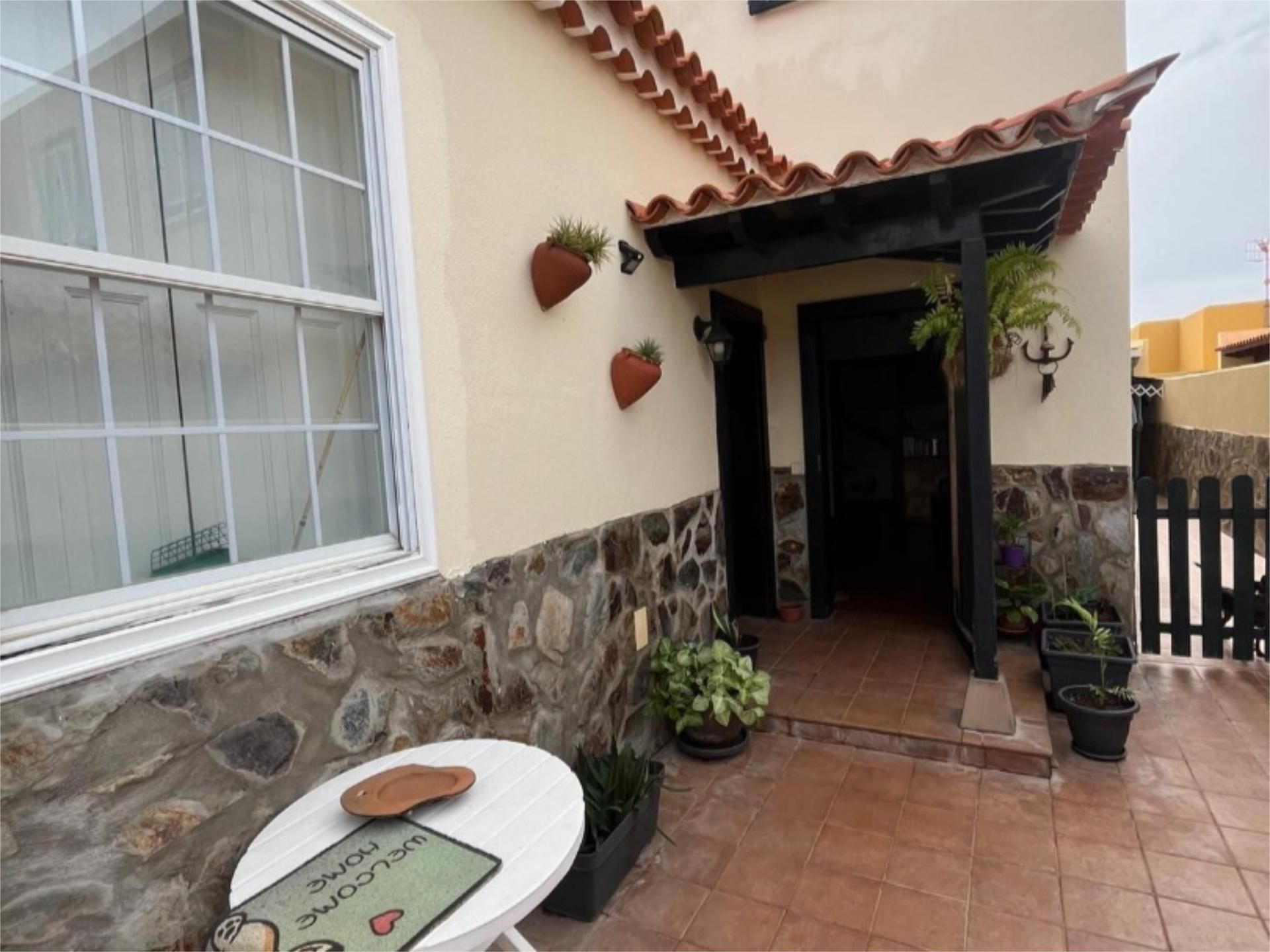 House or chalet for sale in Arona  with Terrace