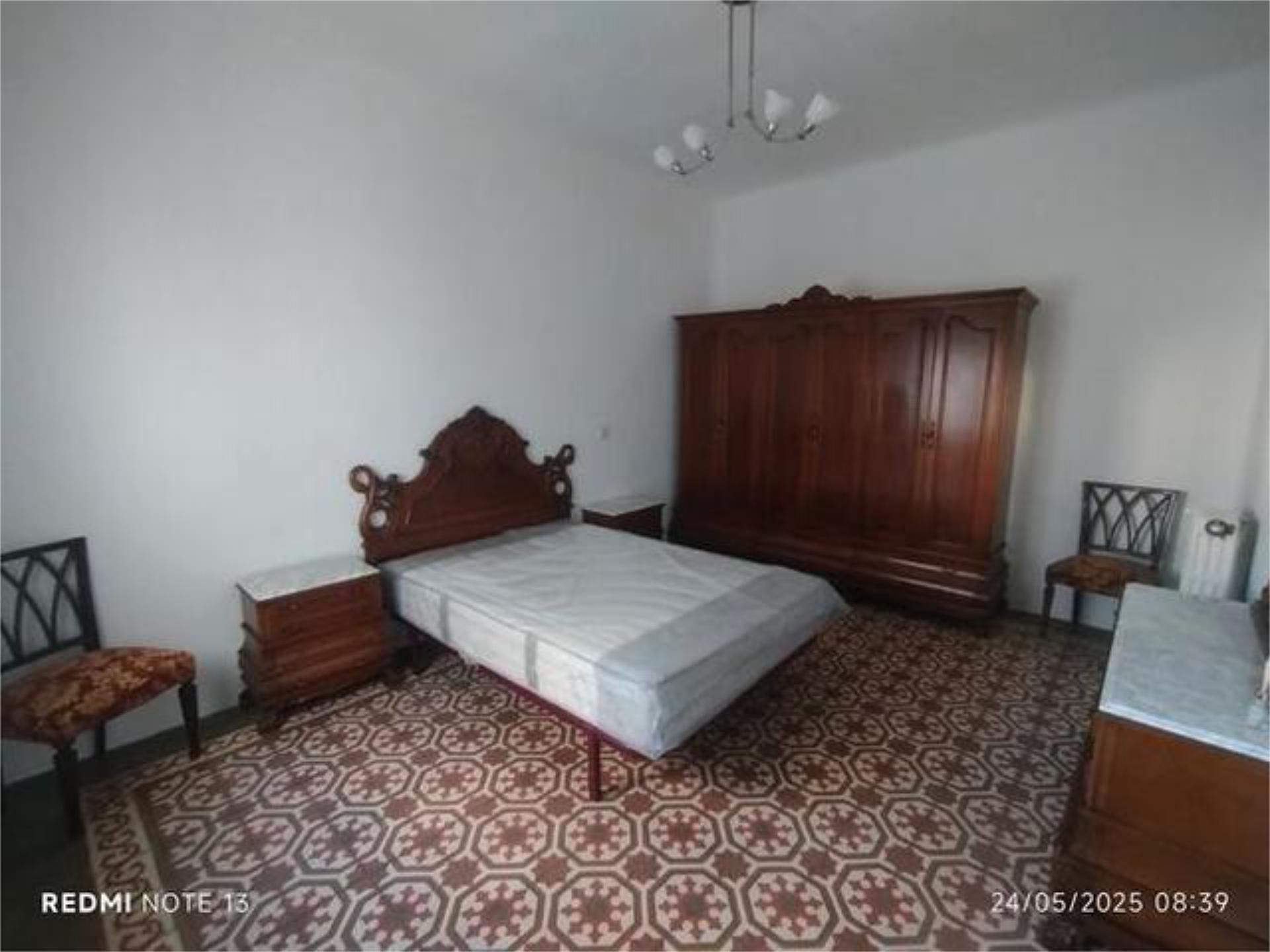 Attic to rent in Goya