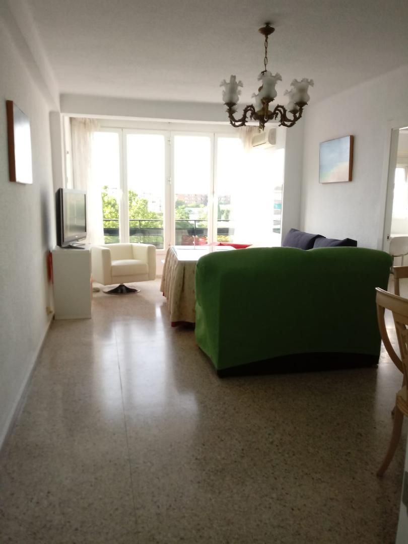 Living room of Flat for sale in  Granada Capital  with Air Conditioner