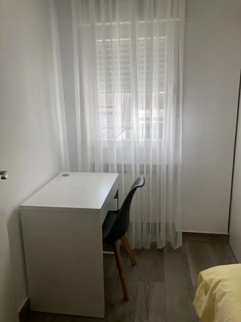 Habitación en Plaza Jesús Guridi, 1, Casco histórico Habitación de Piso para compartir en Alcalá de Henares con Aire acondicionado, Calefacción y Terraza