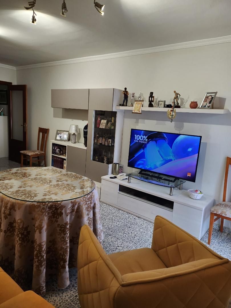 Sala d'estar de Pis en venda en Mérida amb Aire condicionat, Terrassa i Traster