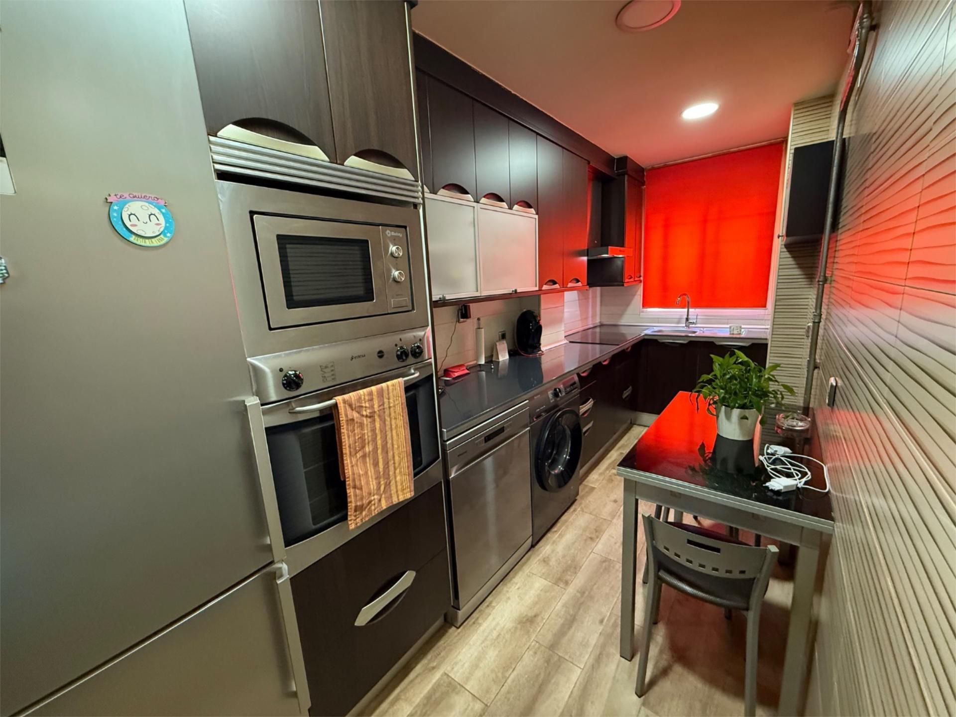 Kitchen of Flat for sale in  Madrid Capital  with Air Conditioner, Terrace and Balcony