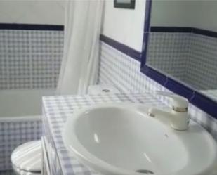 Bany de Àtic per a compartir en Alcobendas