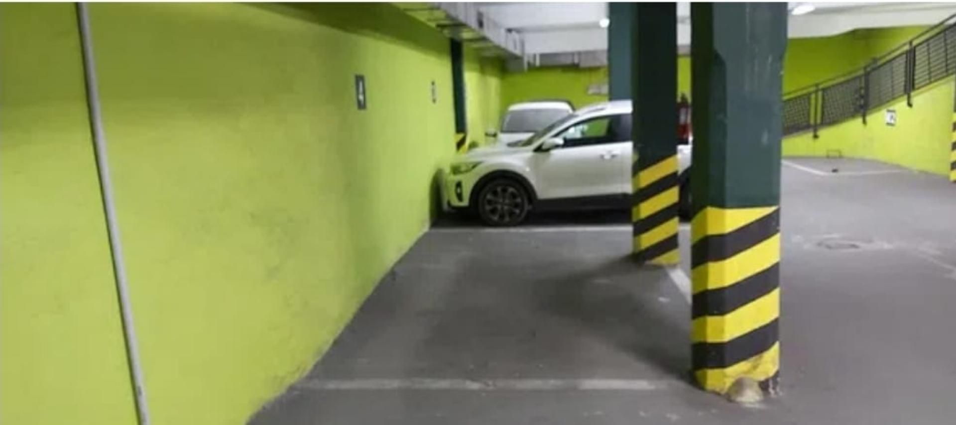 Parking of Garage for sale in  Madrid Capital