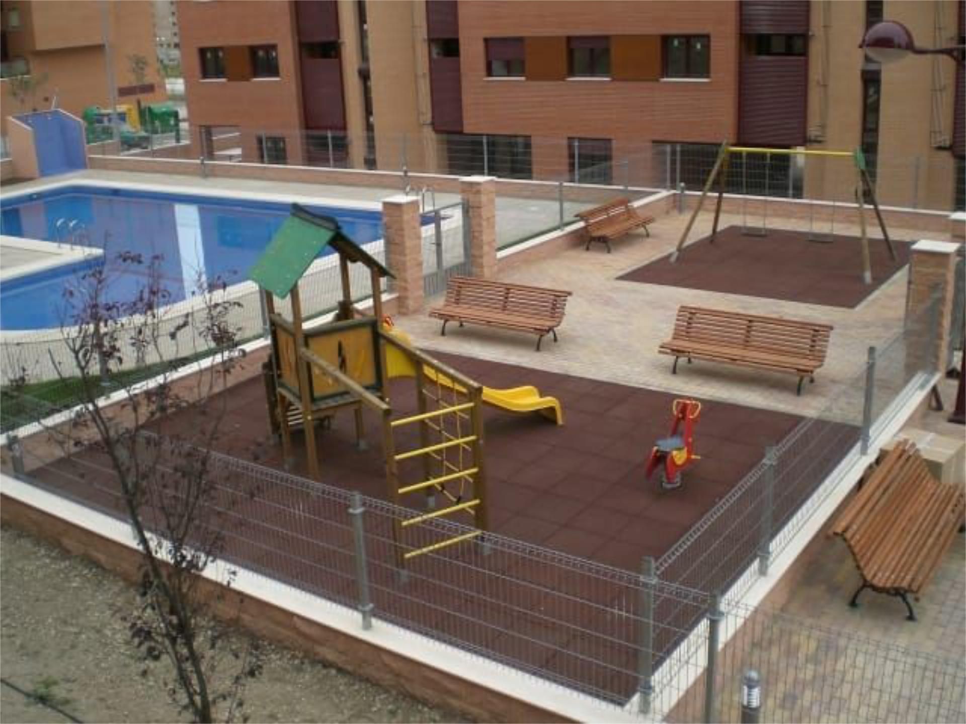 Piscina de Pis en venda en Cuenca Capital amb Terrassa, Traster i Piscina