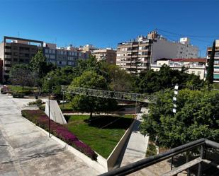 Vista exterior de Pis en venda en Alicante / Alacant amb Aire condicionat i Balcó