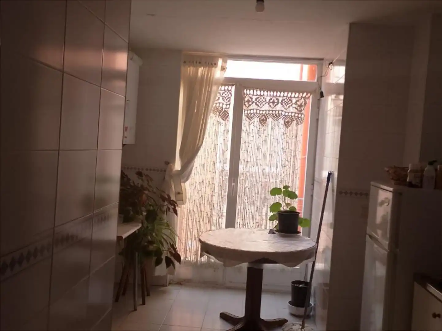Piso en venta en Calle Pedro Berruguete, 9, Sónsoles Habitación de Piso en venta en Ávila con Calefacción, Trastero y Parking comunitario
