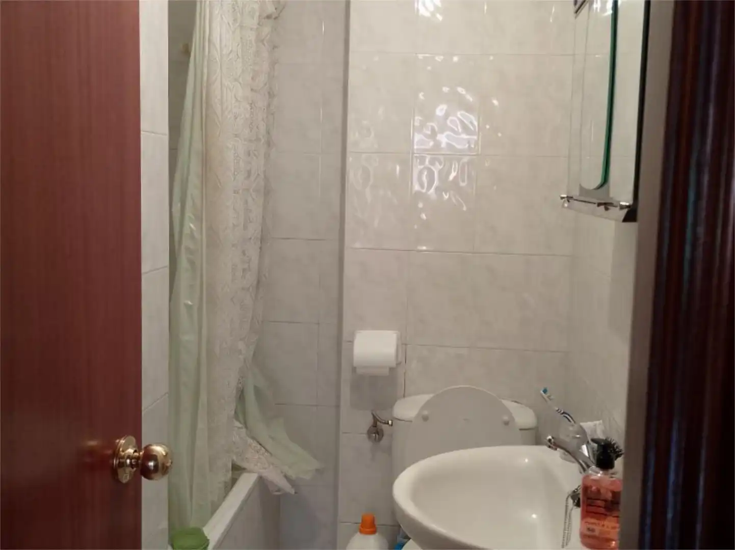 Piso en venta en Calle Pedro Berruguete, 9, Sónsoles Baño de Piso en venta en Ávila con Calefacción, Trastero y Parking comunitario