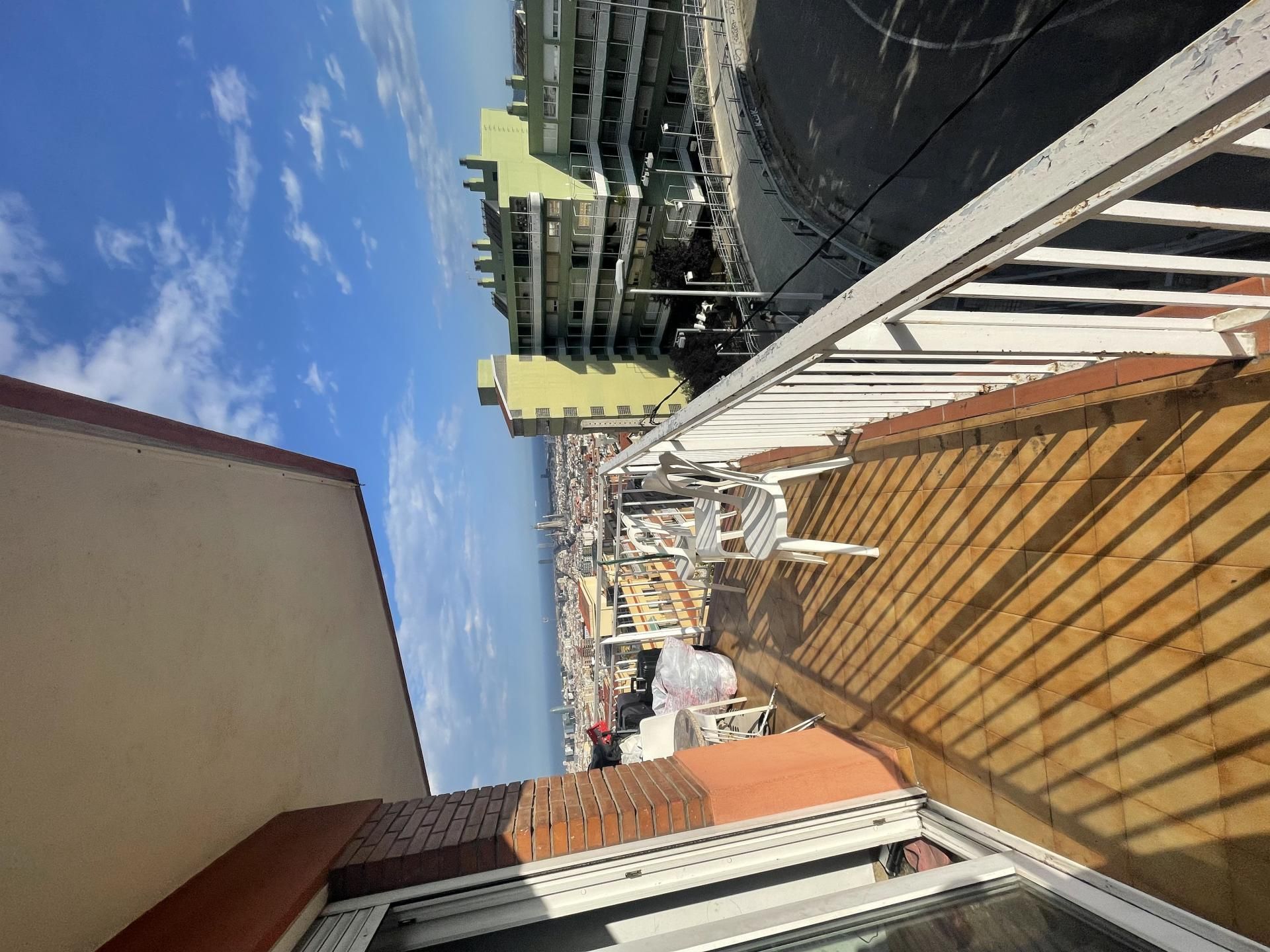 Terrace of Flat to share in  Barcelona Capital  with Parquet flooring, Terrace and Oven
