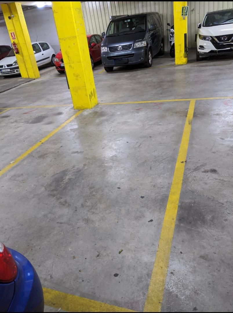 Parking of Garage to rent in Manresa