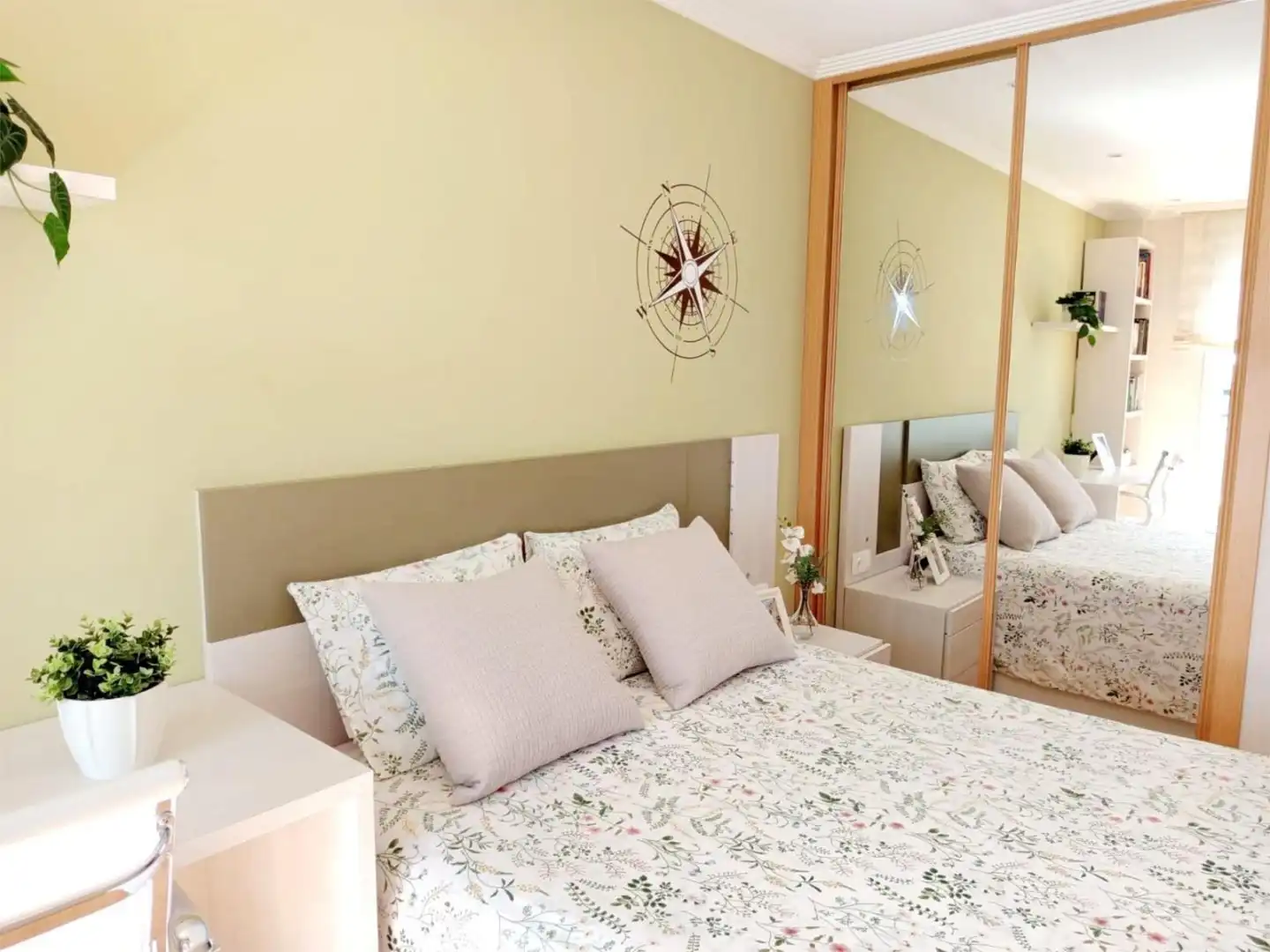 Schlafzimmer von Wohnung zum Verkauf in Barreiros mit Heizung, Privatgarten und Parkett
