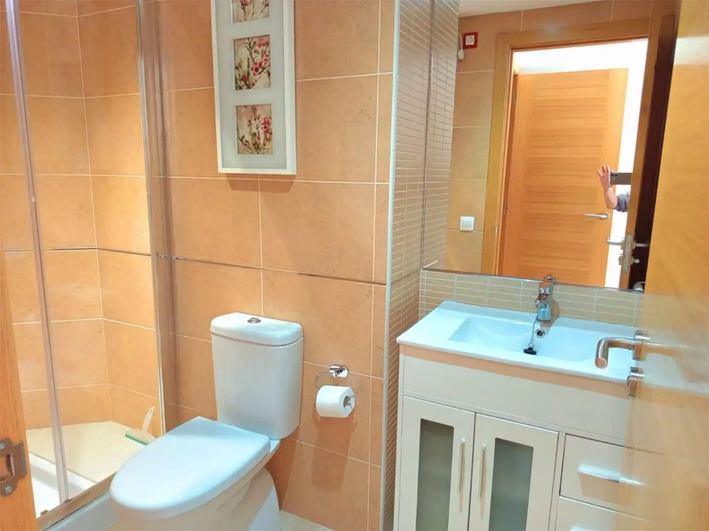 Badezimmer von Wohnung zum Verkauf in Barreiros mit Heizung, Privatgarten und Parkett