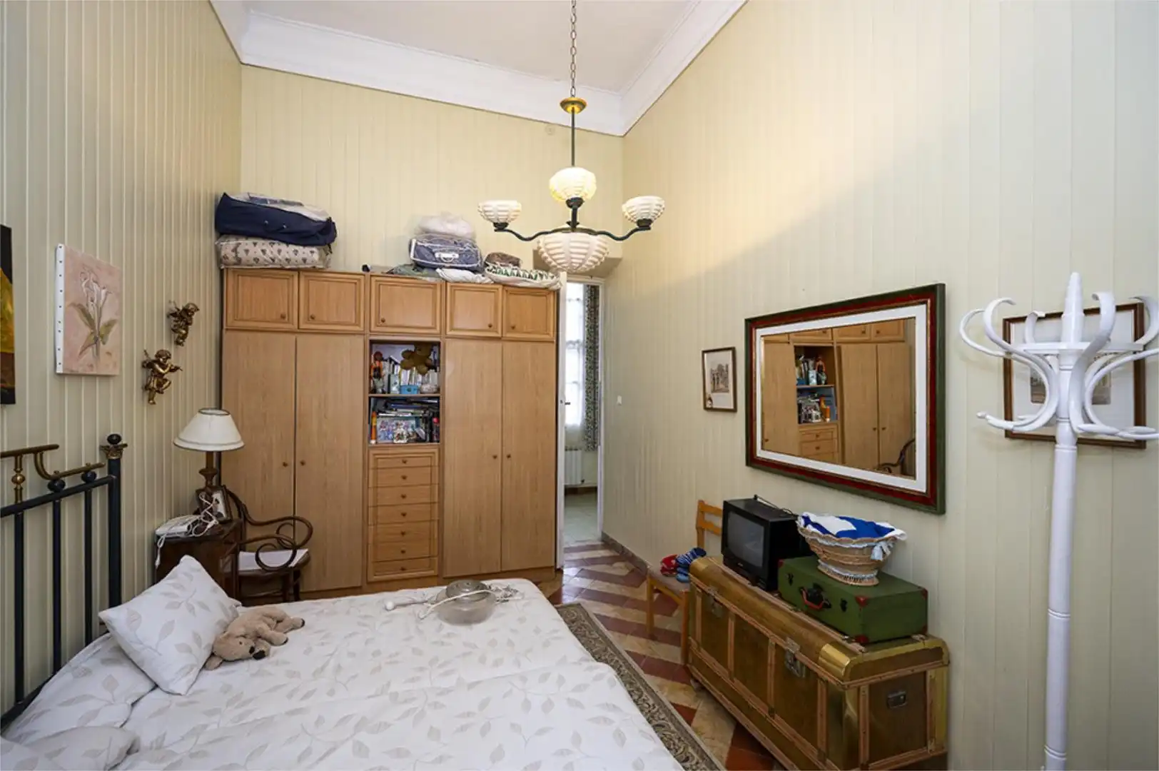 Habitación de Dúplex para compartir en Las Pedroñeras    con Calefacción, Parquet y Terraza