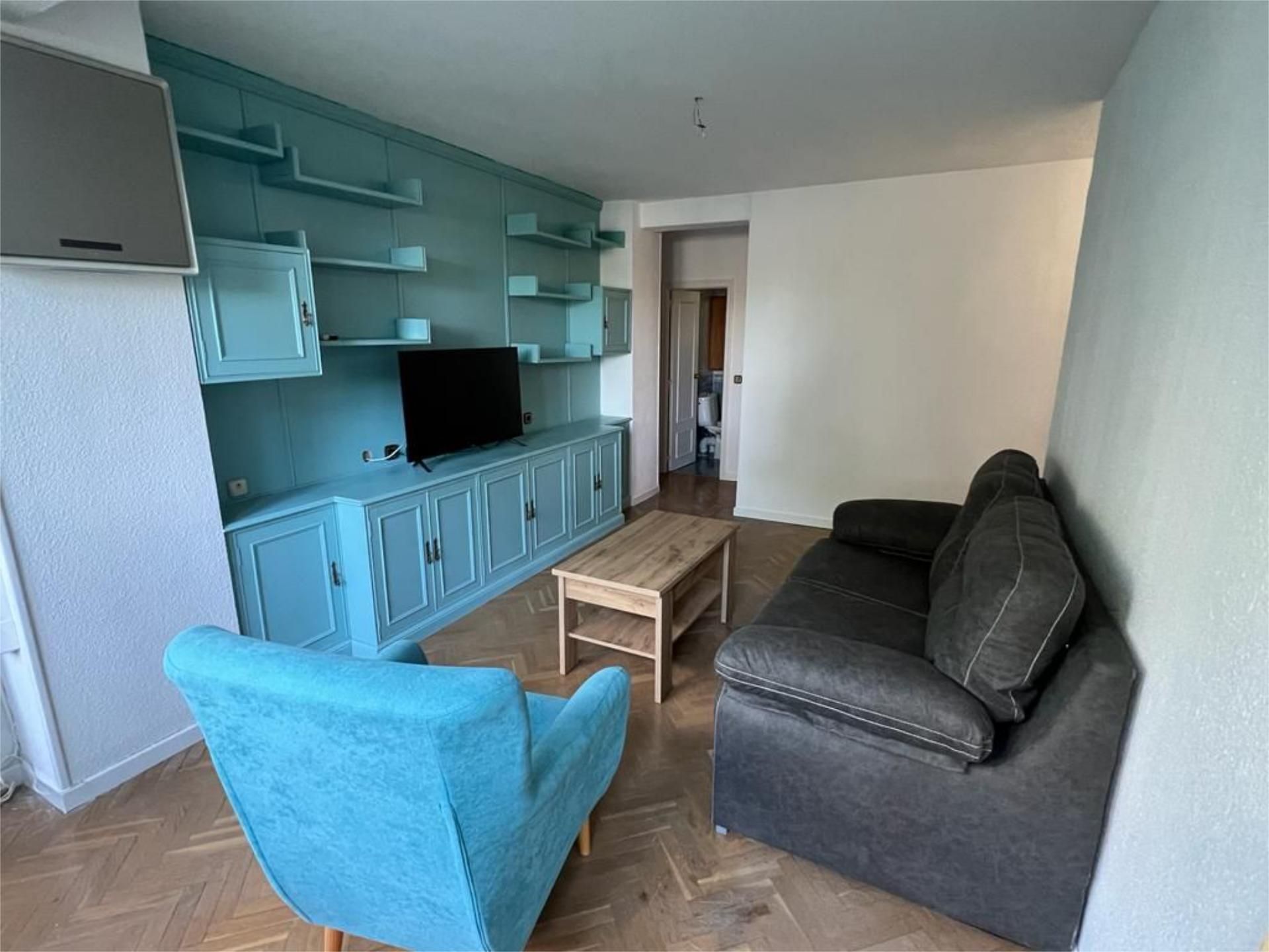 Living room of Flat to share in  Madrid Capital  with Air Conditioner, Heating and Parquet flooring
