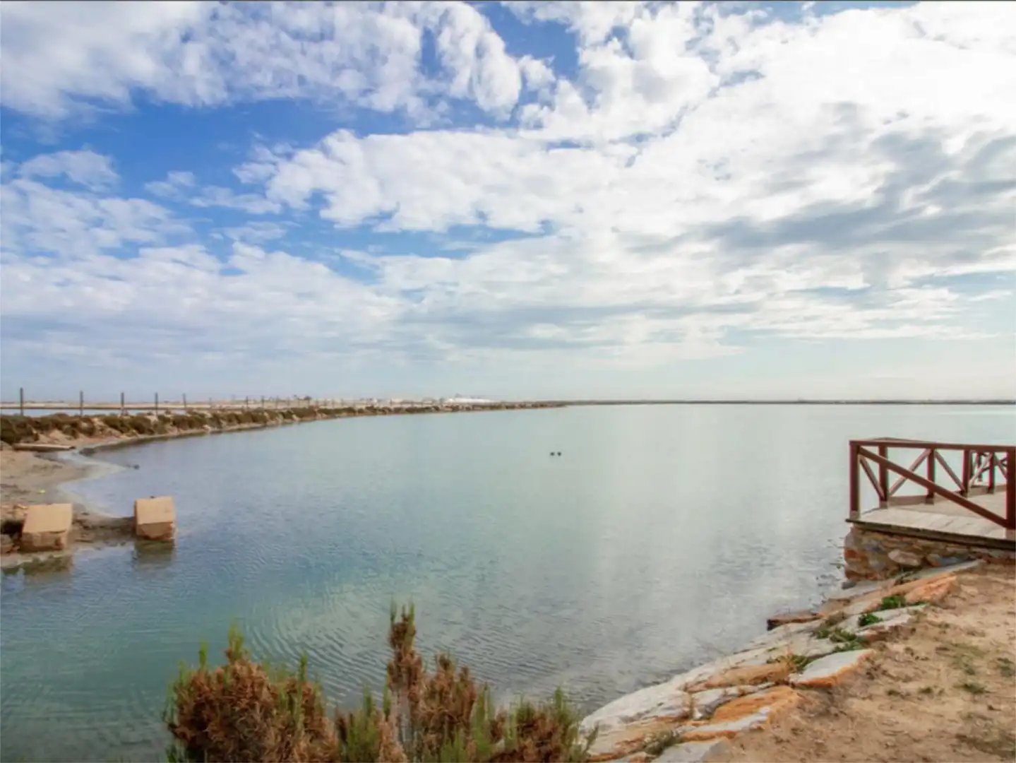 Flat for sale in Calle Girasoles, 31, Los Peñascos - El Salero - Los Imbernones Exterior view of Flat for sale in San Pedro del Pinatar with Air Conditioner, Terrace and Swimming Pool