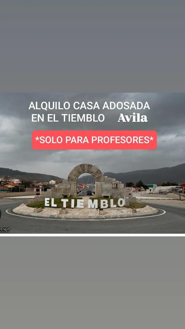 Vista exterior de Casa adosada de lloguer en El Tiemblo  amb Aire condicionat, Calefacció i Terrassa