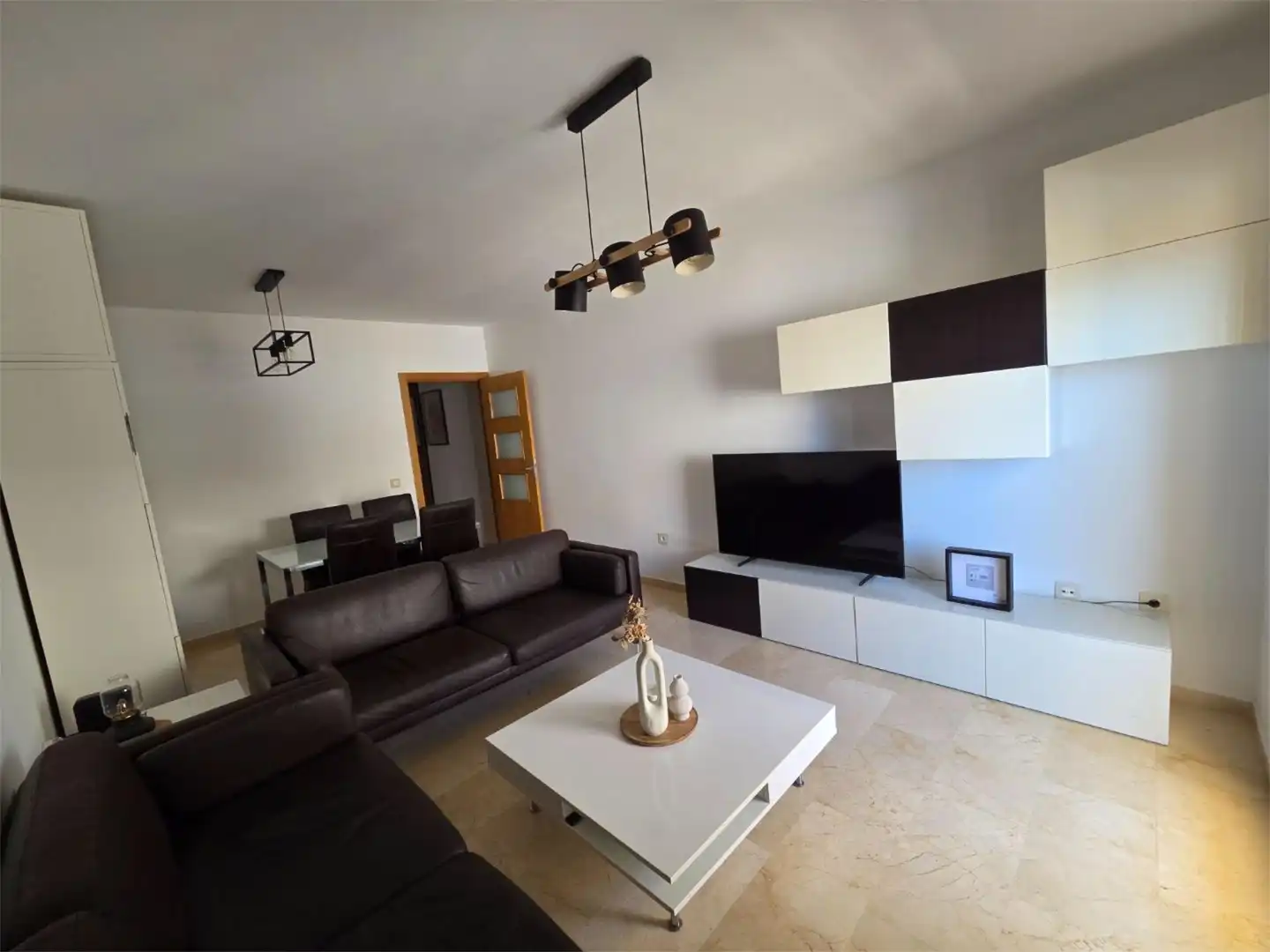 Zimmer in Calle Turmalina, 7, Arroyo de la Miel Wohnzimmer von Wohnung zur untervermieten in Benalmádena mit Privatgarten, Terrasse und Schwimmbad
