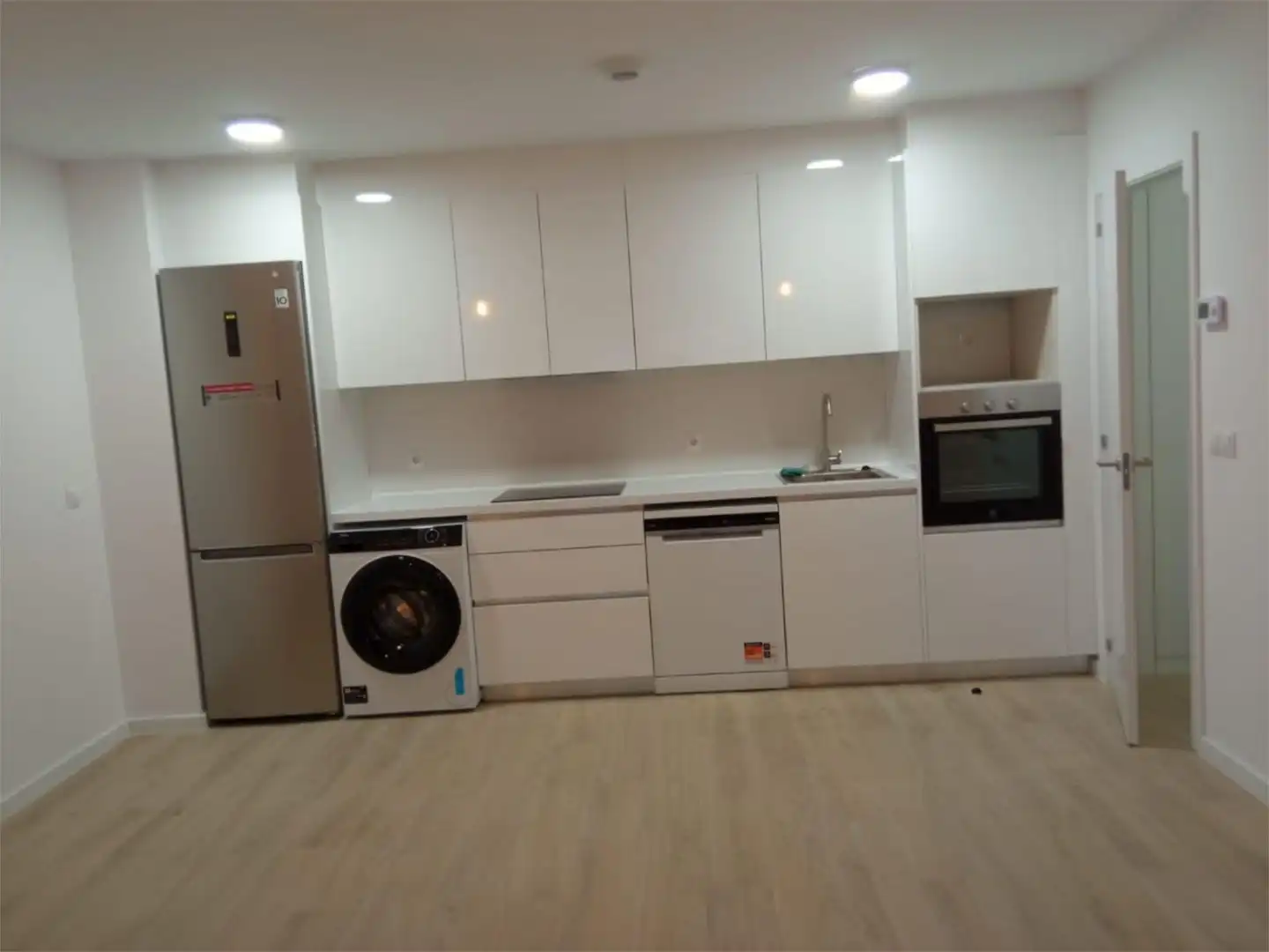 Flat for rent in Calle de Juan de la Hoz, 7, Guindalera