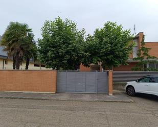 Vista exterior de Casa o xalet en venda en Morales del Vino amb Terrassa i Balcó