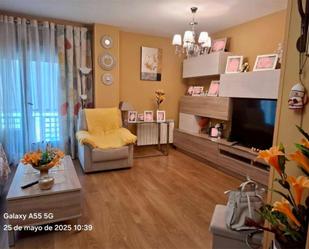 Living room of Flat for sale in Aranjuez  with Air Conditioner and Balcony