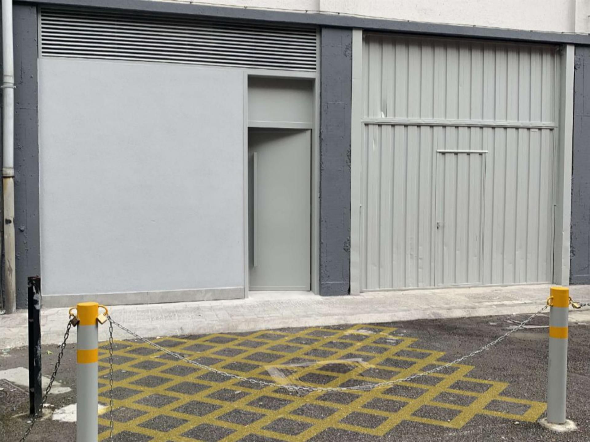 Exterior view of Box room for sale in Bilbao 
