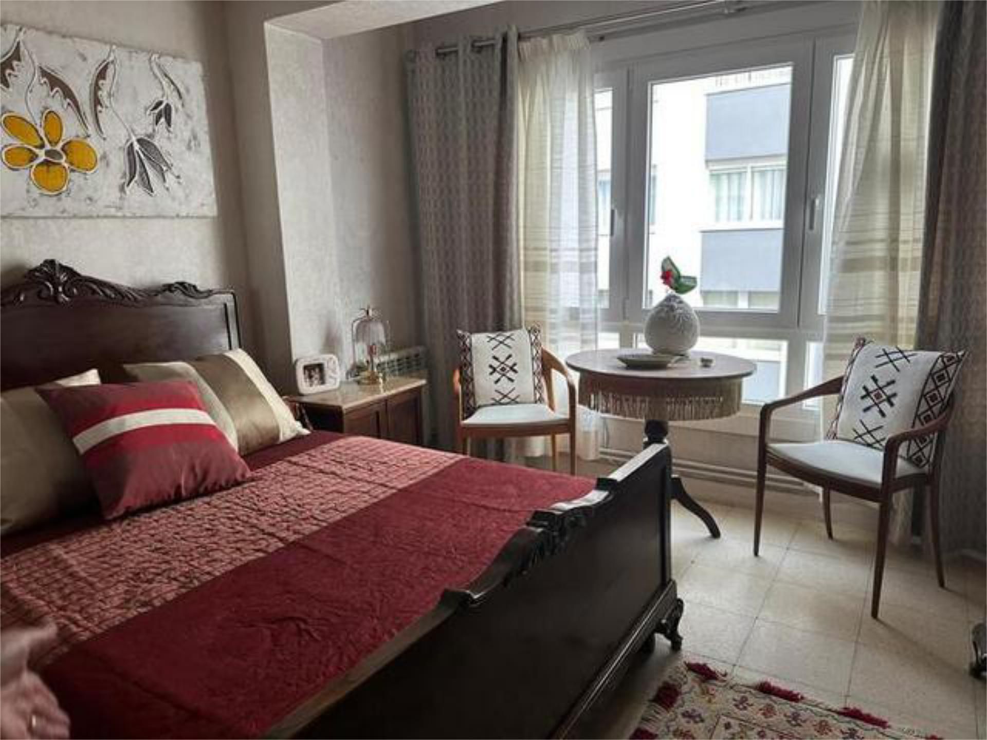 Habitación de Piso en venta en A Coruña Capital  con Calefacción y Amueblado