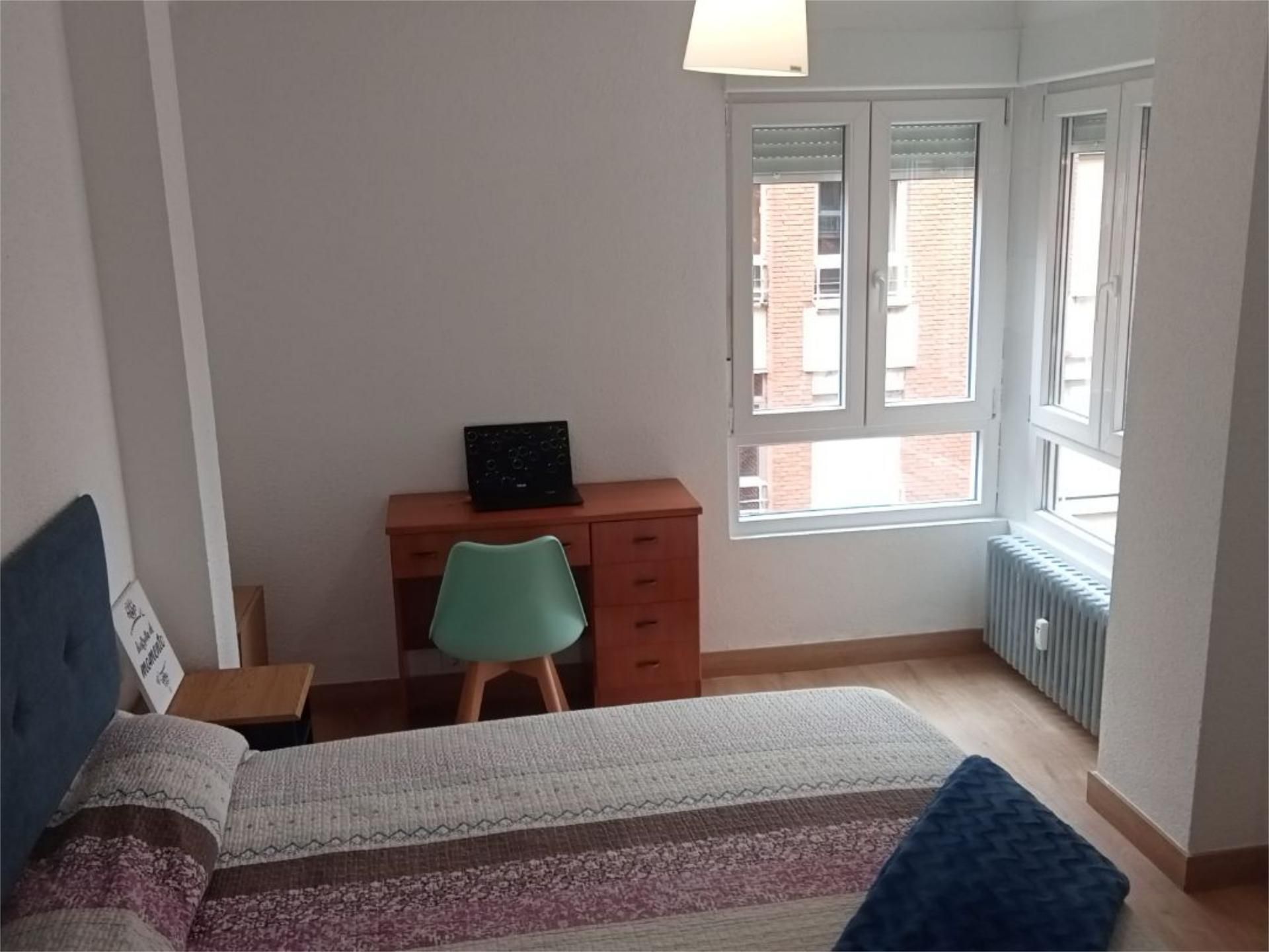 Flat to rent in Calle de San Guillermo, 50, El Ejido - Santa Ana