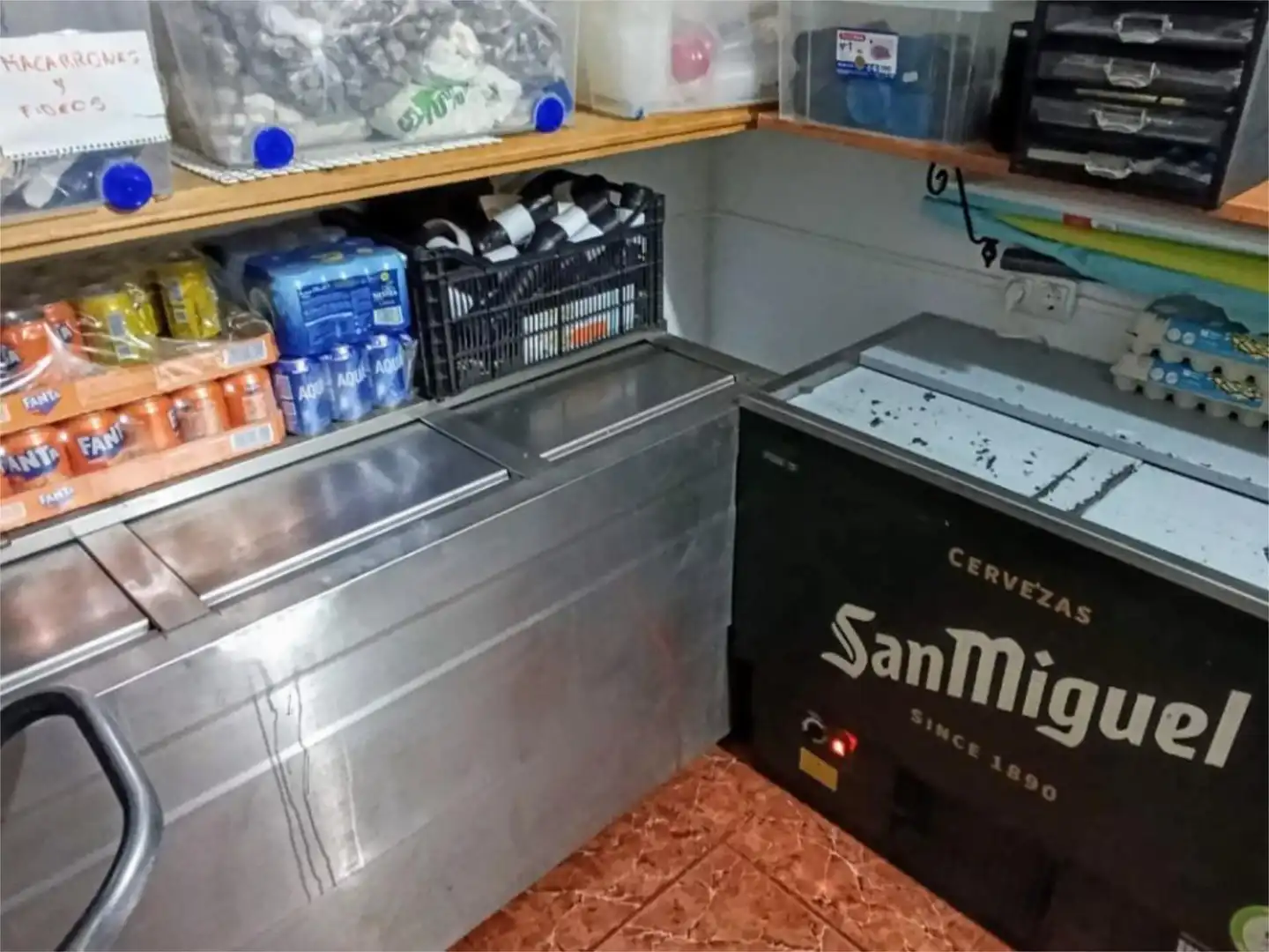 Local en traspaso en Carrer de Pujós, 58, Collblanc Cocina de Local en traspaso en L'Hospitalet de Llobregat con Aire acondicionado, Calefacción y Amueblado
