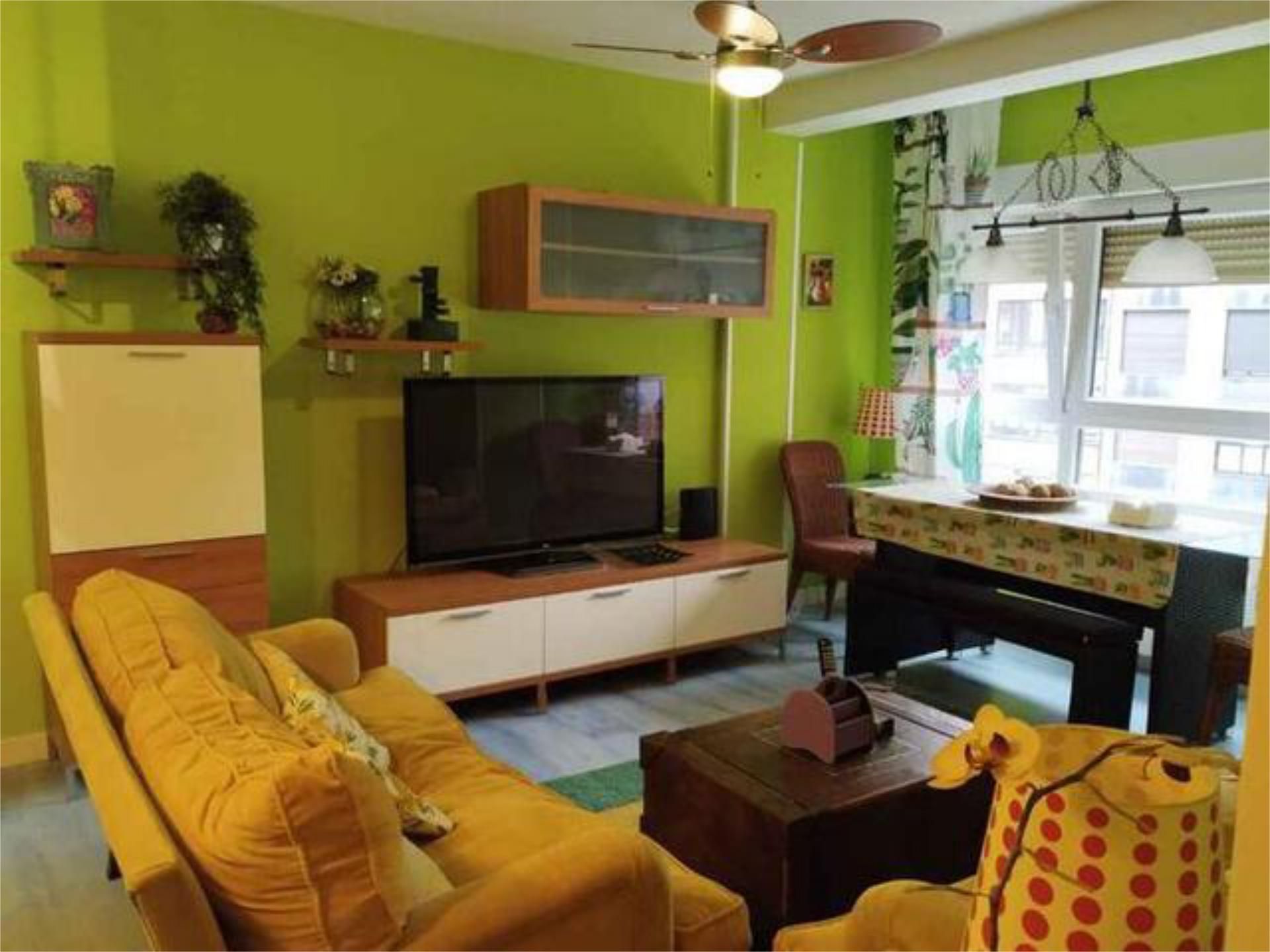 Living room of Flat to rent in Castrillón  with Heating, Terrace and Furnished