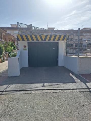 Garaje en Alquiler en Calle Safo, 41 en Beniaján