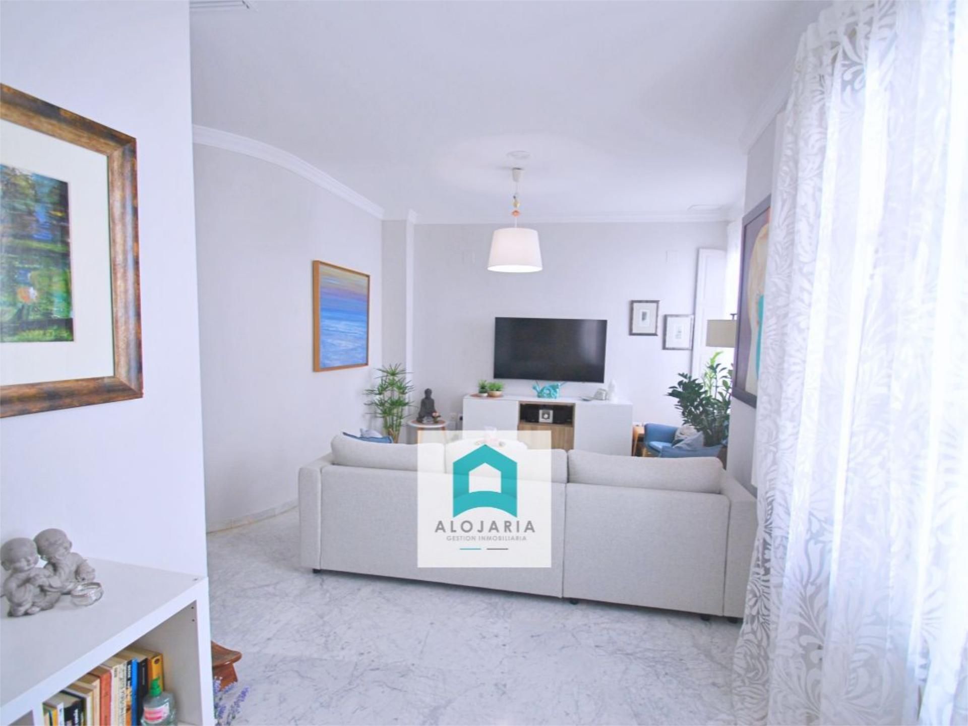 Exterior view of Flat for sale in  Sevilla Capital  with Air Conditioner, Storage room and Balcony