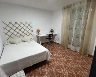 Bedroom of House or chalet to share in  Jaén Capital  with Parquet flooring, Terrace and Furnished