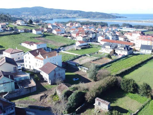 Casa-chalet en Venta en Cabana de Bergantiños