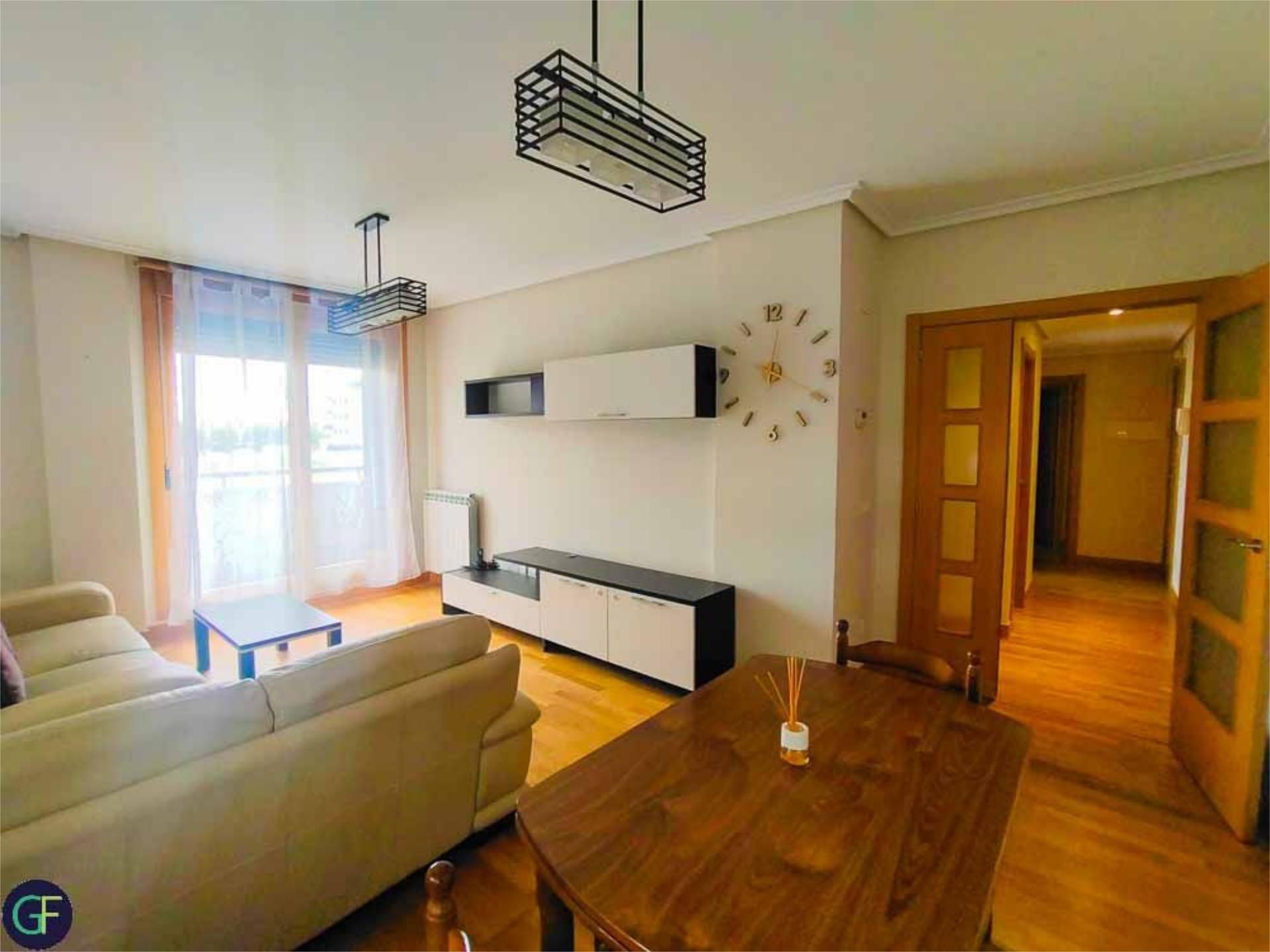 Living room of Flat to rent in Lardero  with Heating, Private garden and Parquet flooring