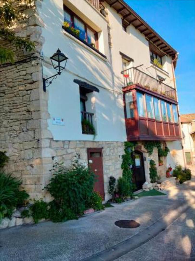 Vista exterior de Casa o xalet en venda en Valle de Yerri / Deierri amb Terrassa