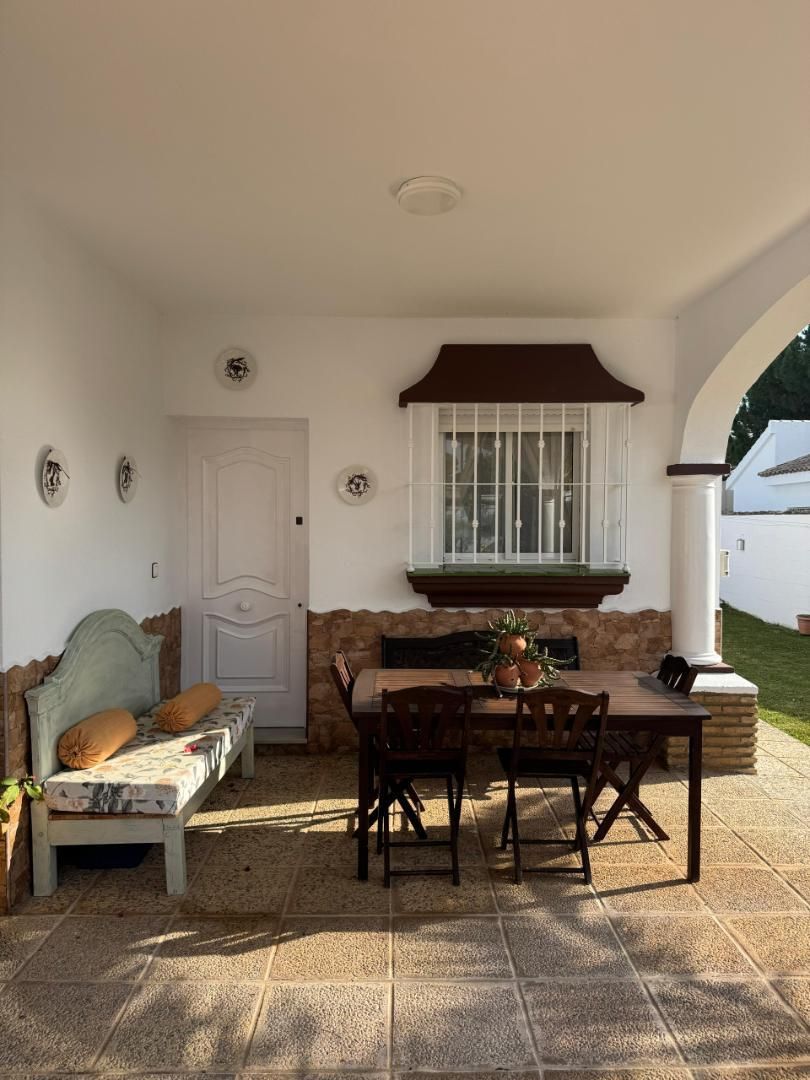 House or chalet to rent in Chiclana de la Frontera  with Air Conditioner, Heating and Private garden