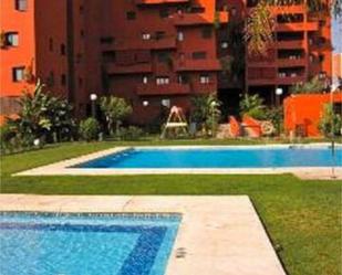 Piscina de Pis de lloguer en Estepona amb Calefacció, Jardí privat i Terrassa