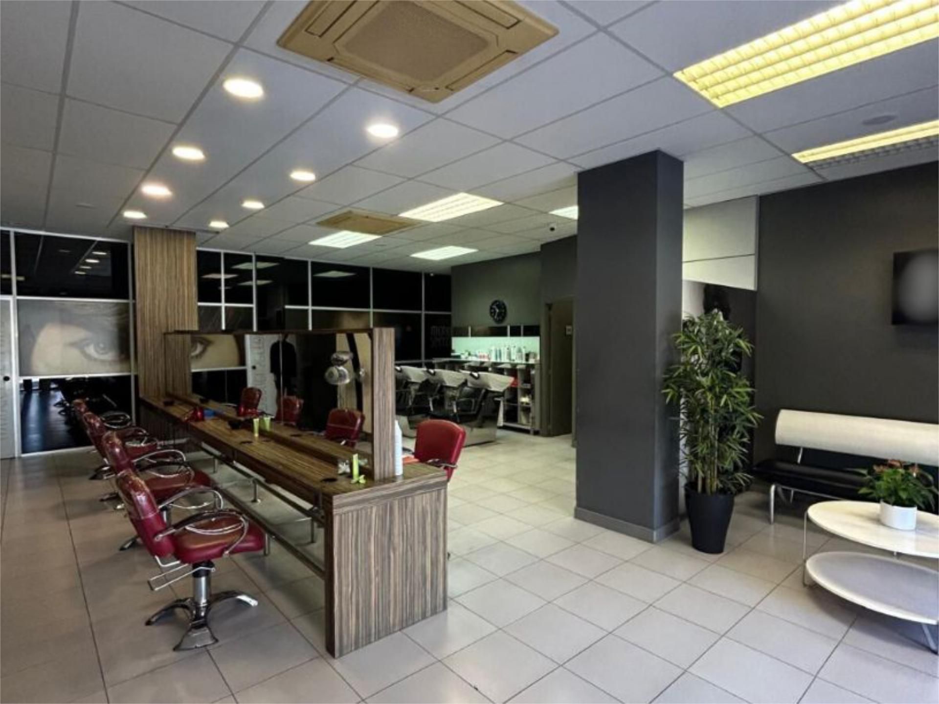 Premises to rent in Granollers  with Air Conditioner, Heating and Furnished