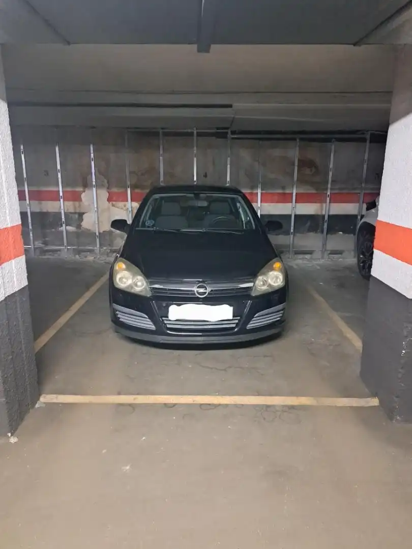 Garaje de alquiler en Calle del Majuelo, 2, Acacias Parking de Garaje de alquiler en Madrid