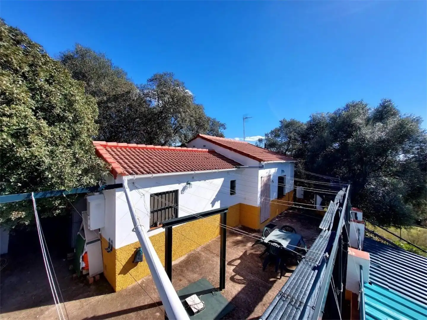Pis en venda a Aldea Cañuelo, 11, El Castillo de las Guardas Vista exterior de Pis en venda en El Castillo de las Guardas amb Aire condicionat, Calefacció i Jardí privat