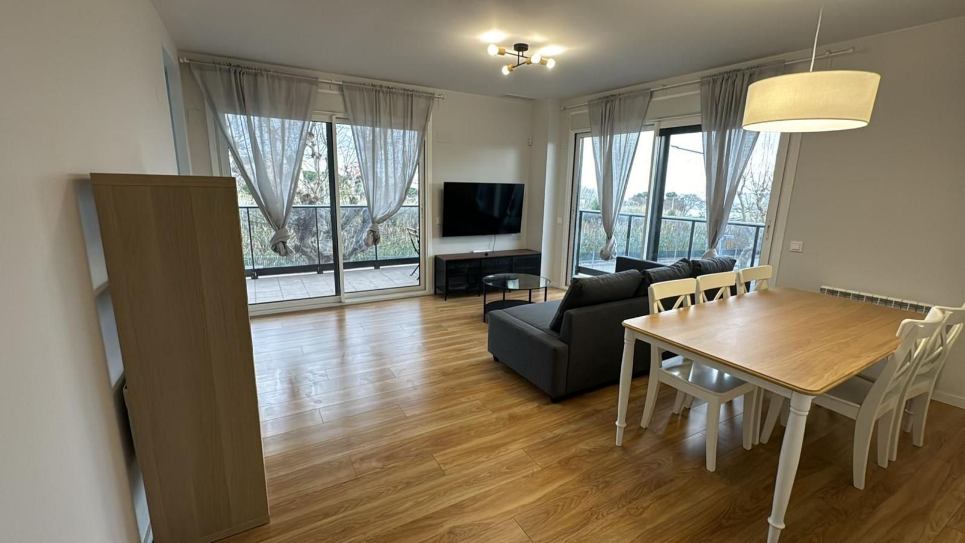 Sala d'estar de Pis de lloguer en Mataró amb Aire condicionat i Terrassa