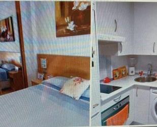 Bedroom of Flat to share in  Madrid Capital  with Air Conditioner, Heating and Private garden