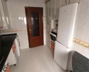 Kitchen of Flat to rent in Cigales  with Heating and Furnished