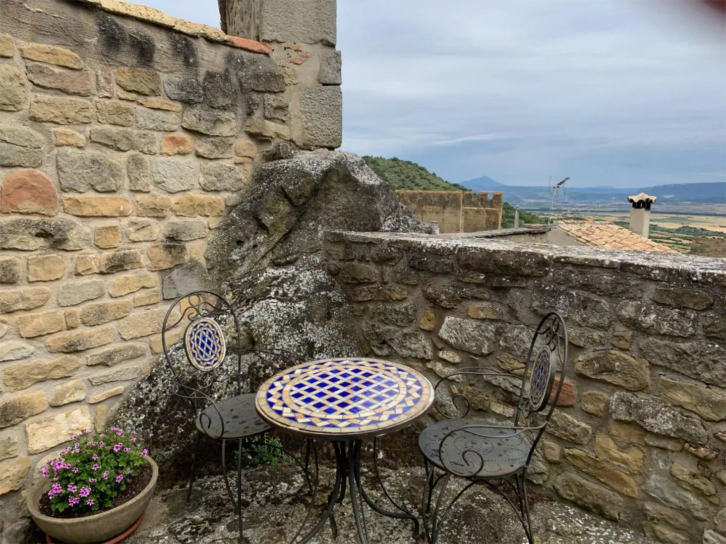 Terrassa de Finca rústica en venda en Sos del Rey Católico amb Aire condicionat, Calefacció i Parquet